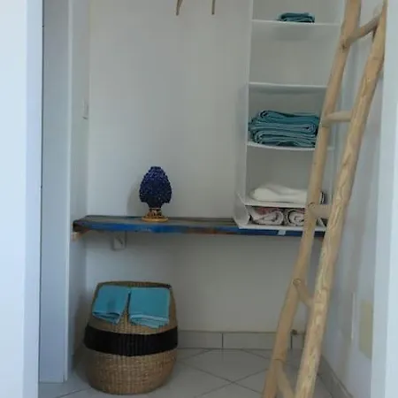 Ravissante Maison Bleue - Azzura Bed & Breakfast